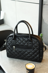 Женская сумка из экокожи с ручками черная, из мягкой экокожи на плечо