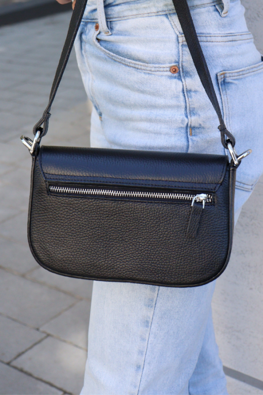 Женская кожаная сумочка МИС 2806 черная