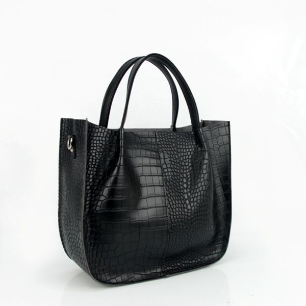 Женская сумка МІС 35862 черная с тисненнием