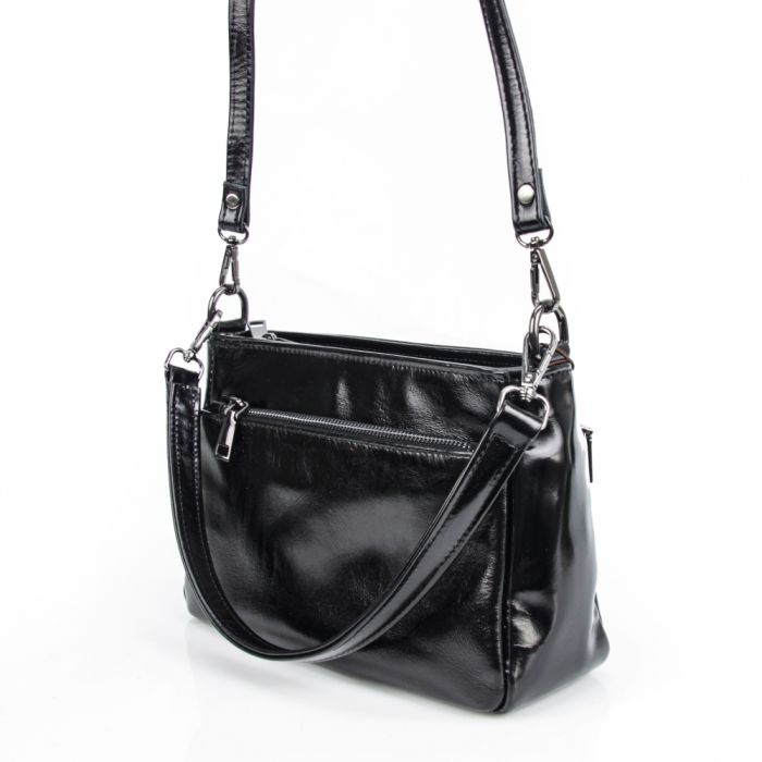 Женская кожаная лаковая сумка МІС 2619 черная
