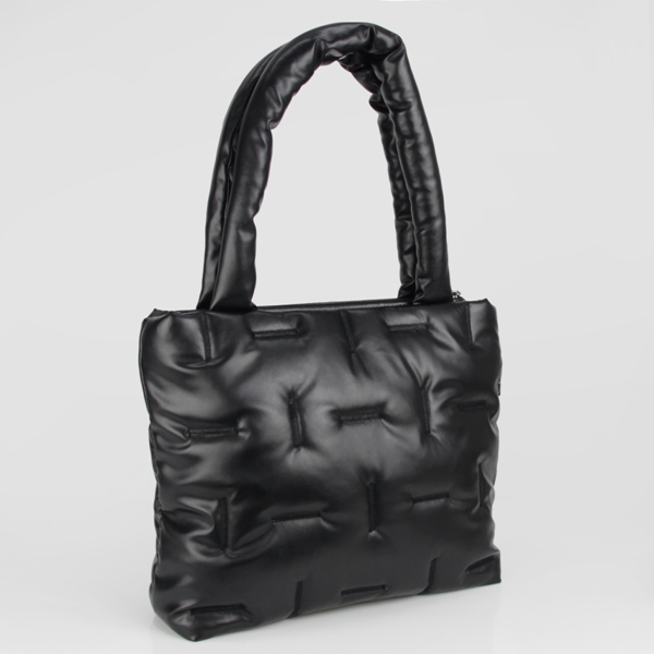 Женская сумка МІС 36125 черная гладкая